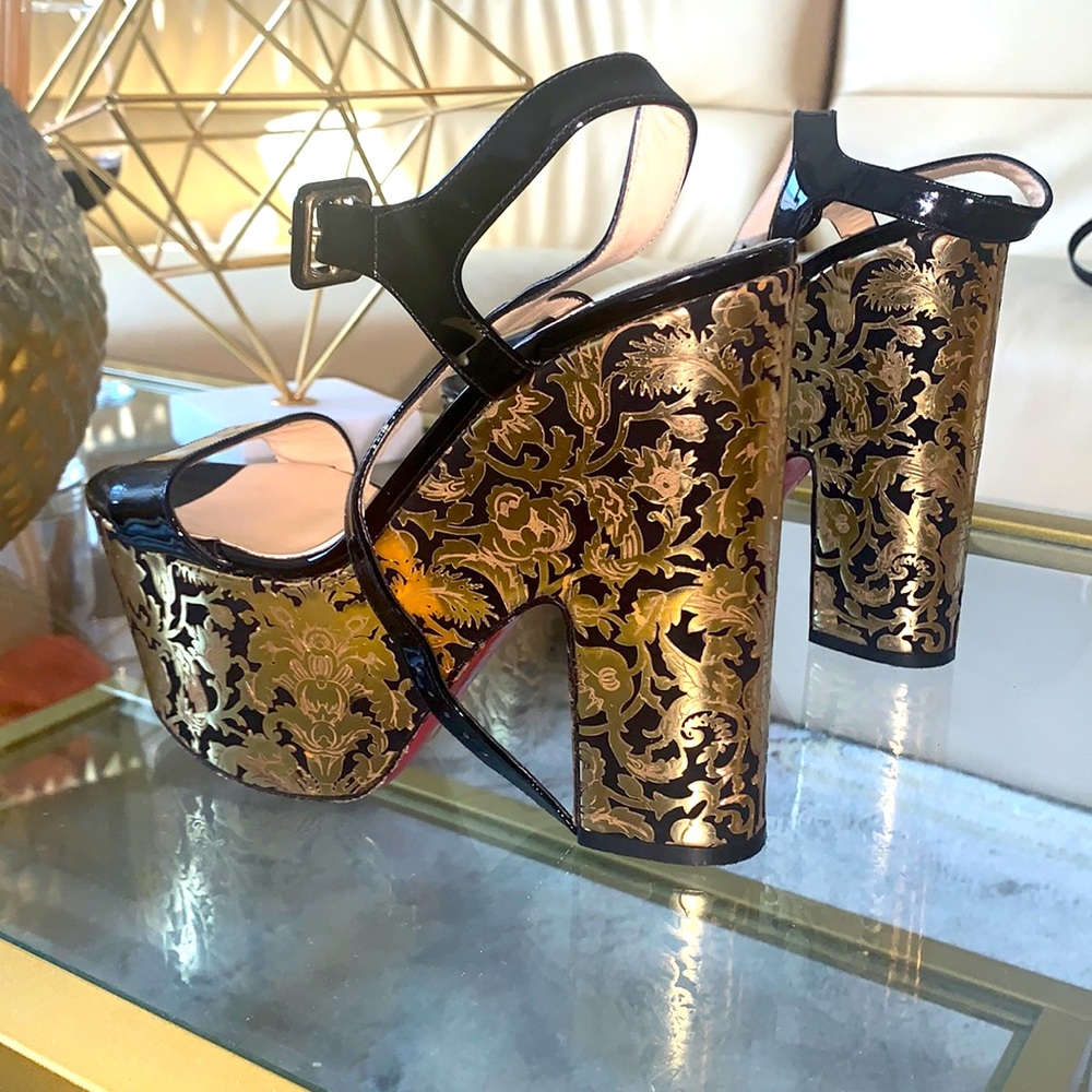 Gently Worn christian louboutin